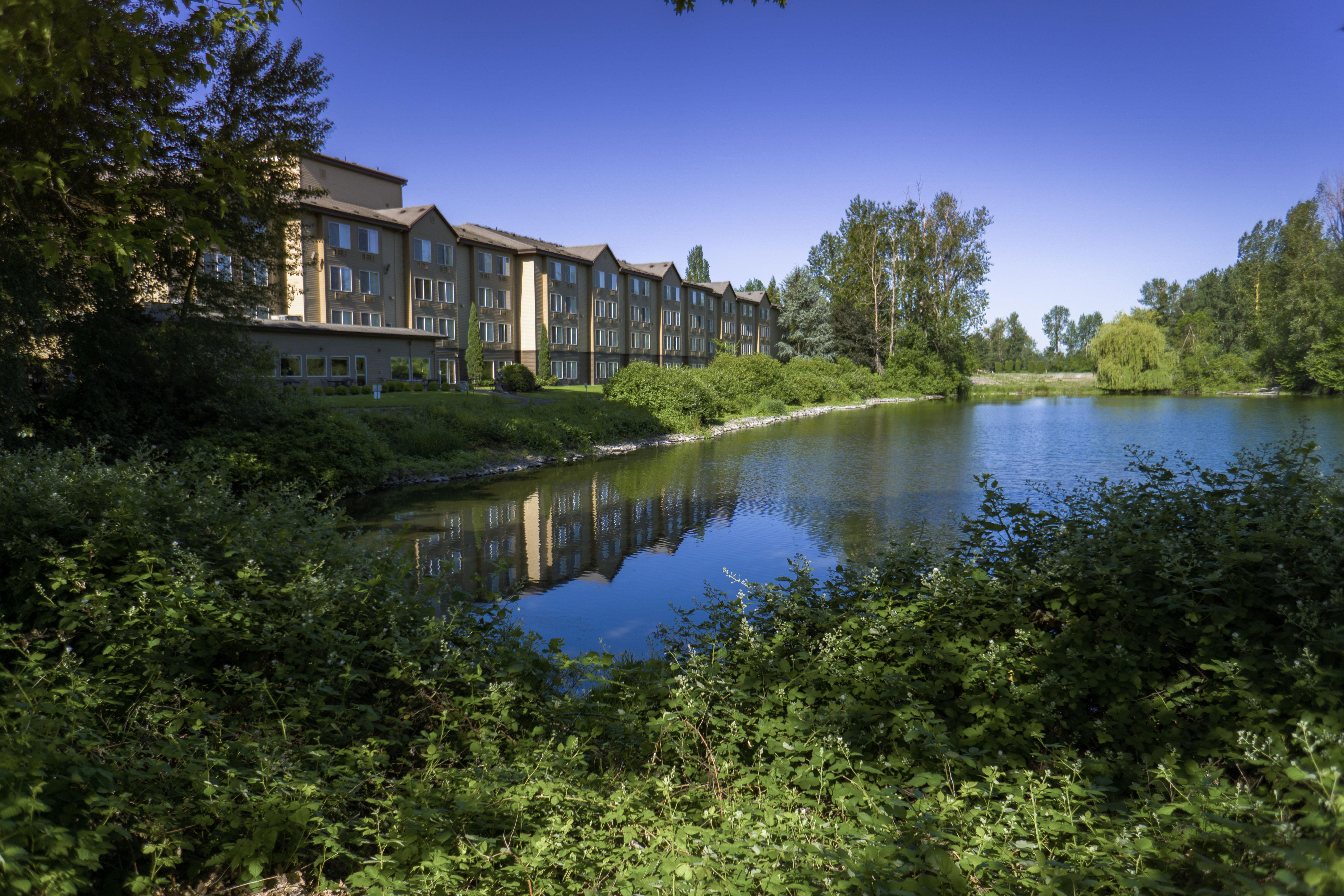 Radisson Airport Hotel 3*