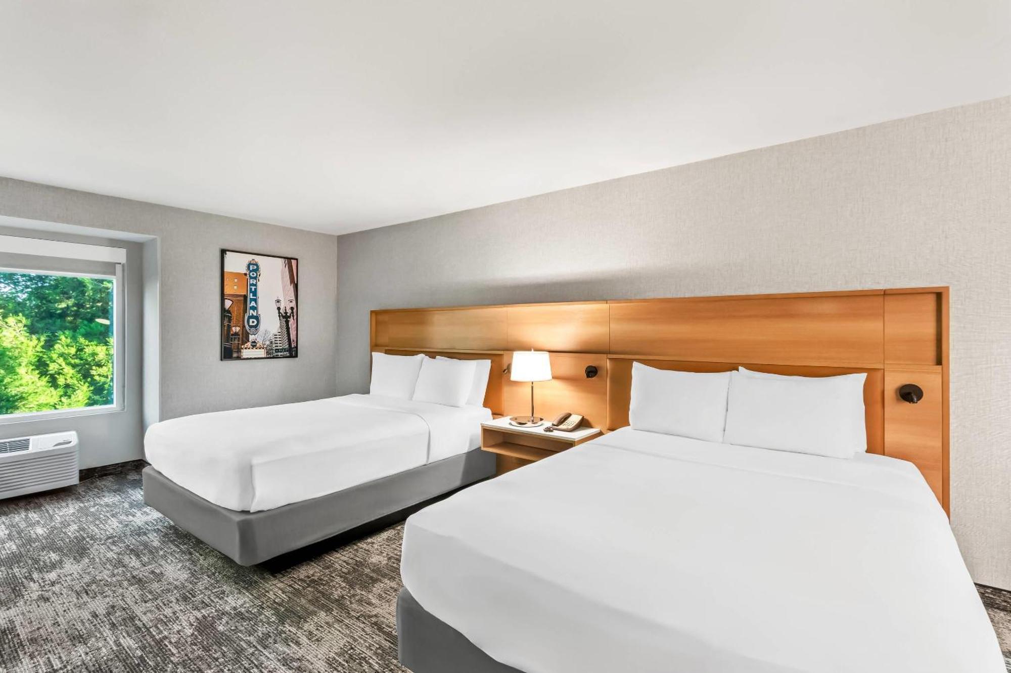 Radisson Airport Hotel 3*