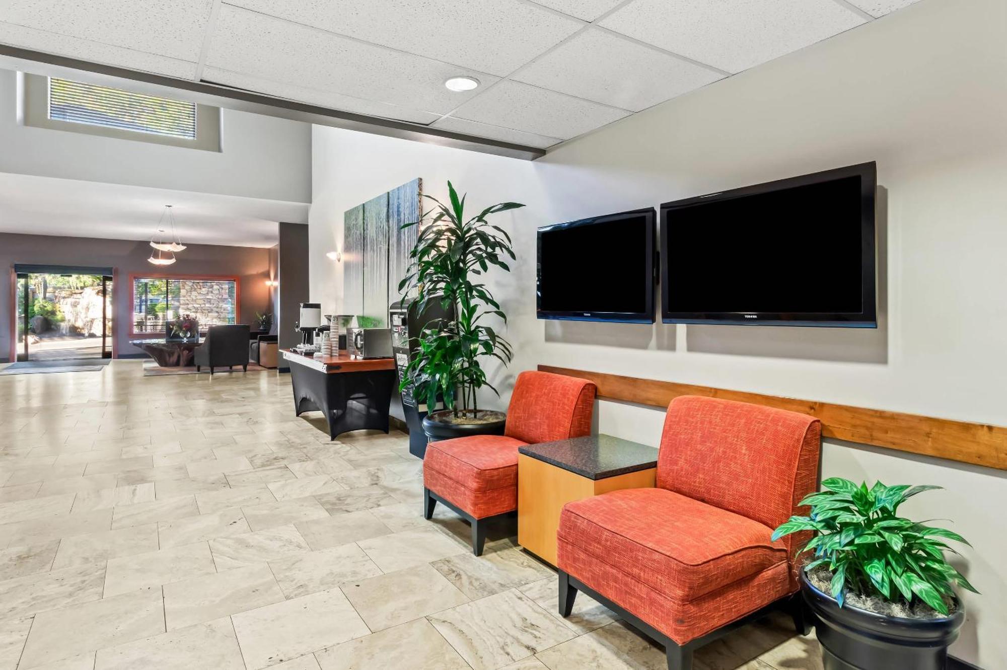 Radisson Airport
