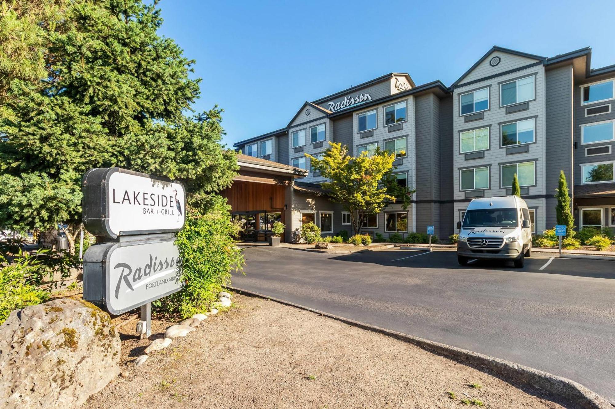 Radisson Airport Hotel